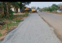 Jelang Akhir 2025, PUPR Tubaba Lakukan Pelebaran Jalan Sp. PU–Pasar Tempel