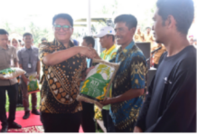 Ketua DPRD Provinsi Lampung, A. Giri Akbar, S.E., M.B.A., menghadiri kegiatan Tanam Padi Bersama Forkopimda