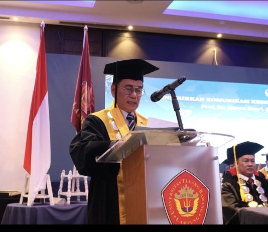 Pengukuhan Prof. Dr. Hasan Basri sebagai Guru Besar, Universitas Tulang Bawang Tegaskan Komitmen Kampus Berdampak