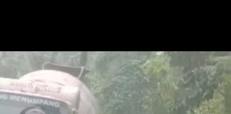 Warga Desa Munca Geram, Patungan Perbaiki Jalan Rusak Setelah 15 Tahun Tak Tersentuh Pembangunan