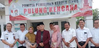 Ahmad Abdi Patoni Resmi Serahkan Berkas Pencalonan Kepala Tiyuh Pulung Kencana, Diantar Koalisi LSM, LBH, dan Organisasi Pers