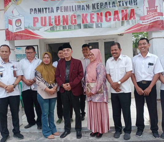 Ahmad Abdi Patoni Resmi Serahkan Berkas Pencalonan Kepala Tiyuh Pulung Kencana, Diantar Koalisi LSM, LBH, dan Organisasi Pers