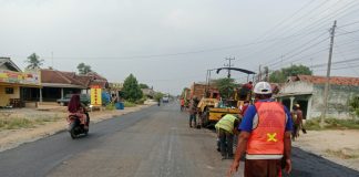 Warga Candera Mukti Sambut Gembira Pelebaran Jalan Hotmix, Impian Lama Segera Terwujud